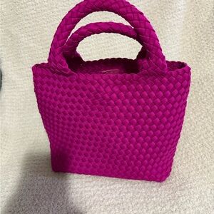 Elegant Pink Woven Handbag